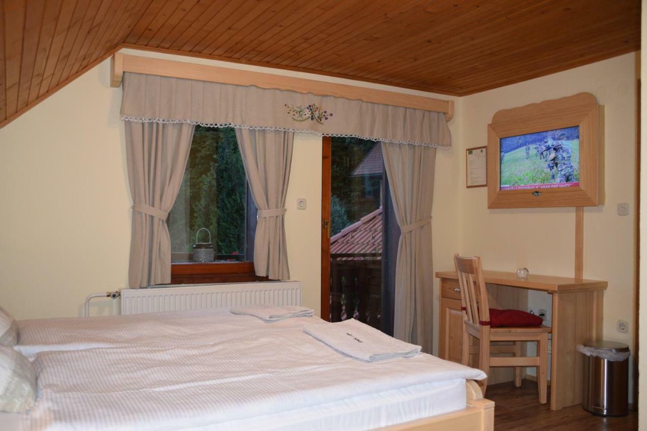 Farm Stay "Alpine Dreams" Solčava Exteriér fotografie